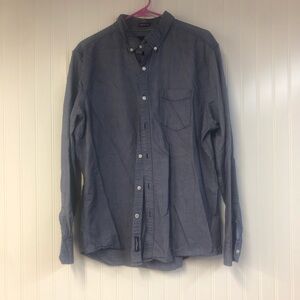 American Eagle Blue Chambray Long Sleeve Button-Up Shirt XL